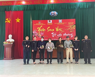 Tuổi trẻ Viện KSND quận Nam Từ Liêm và huyện Sóc Sơn xung kích, tình nguyện...